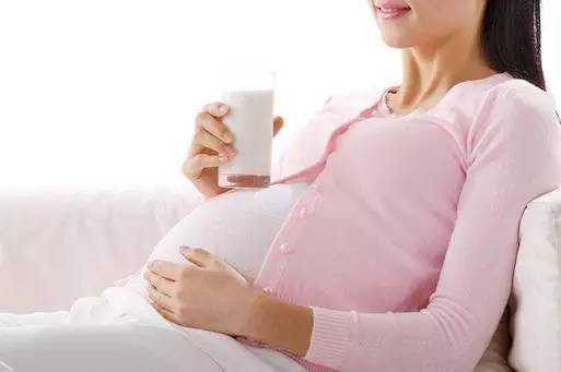 2026重庆代生生小孩费用 重庆哪个医院生殖医学科做二代试管比较好？ ‘晨尿和